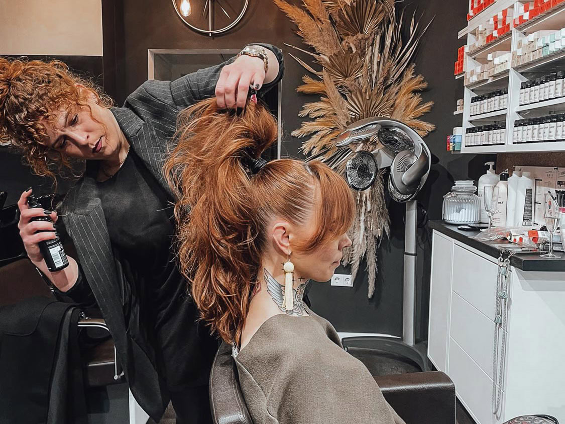 Becker Beauty Hair & Make up Styling Brautstyling Businesstyling Boudoir Styling 1 quer