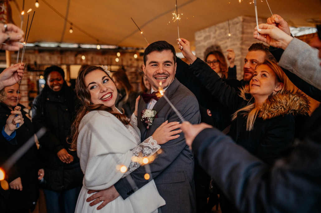 Winterhochzeit im Standesamt Ratingen von Saskia & Ervis photoart hübner Dein Hochzeitsfotograf in Deiner Nähe 46
